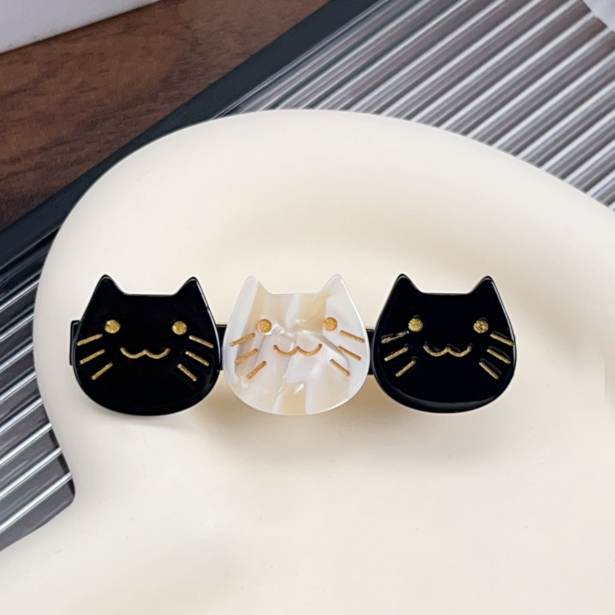 Black and white color 6.5CM
