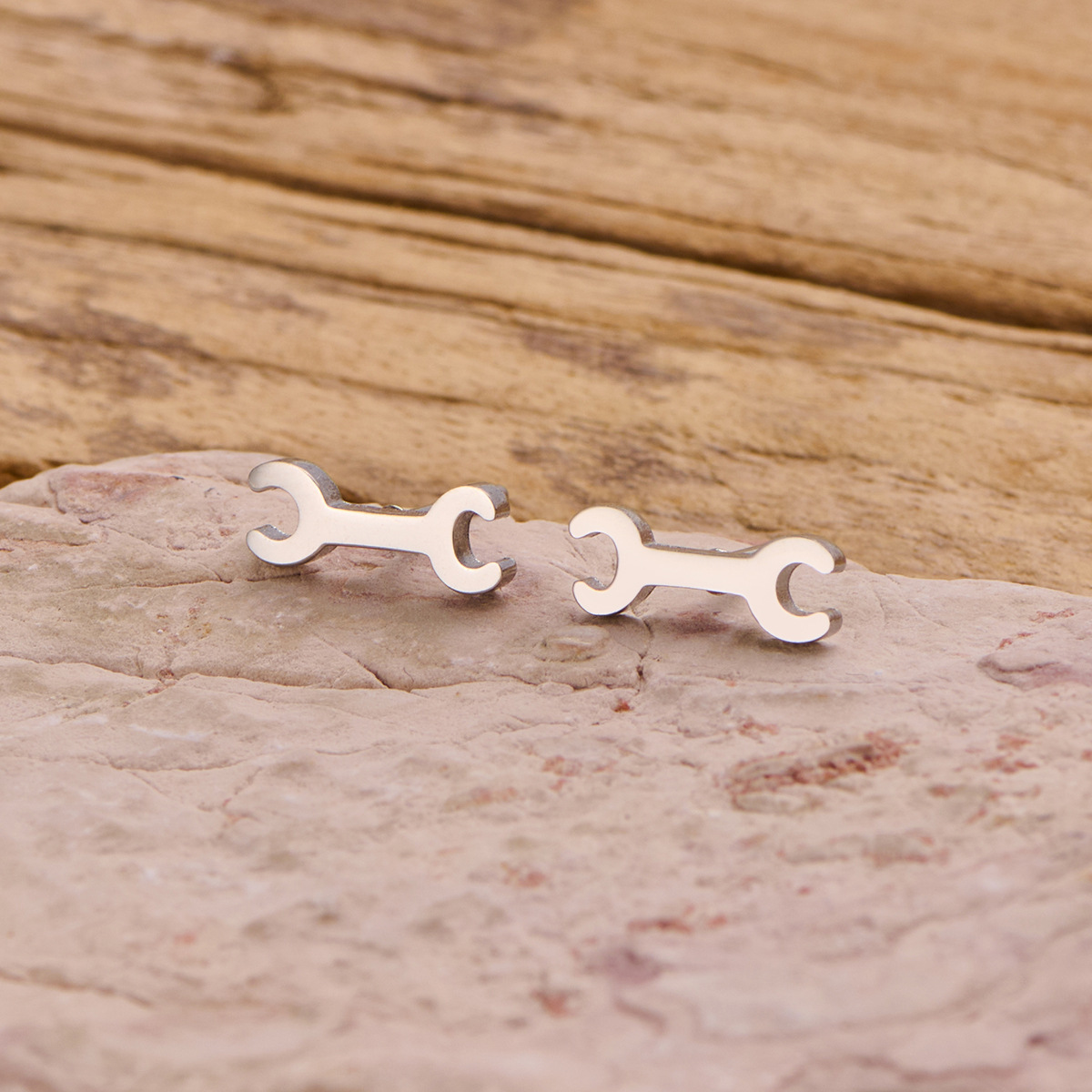 Wrench steel color