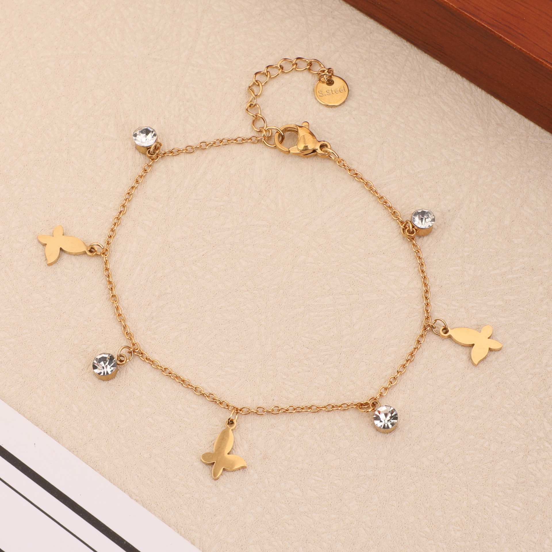 Gold good style
