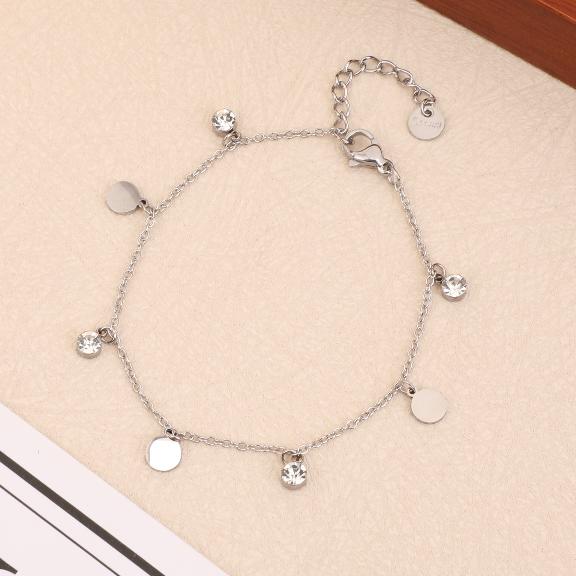 Steel color disc style