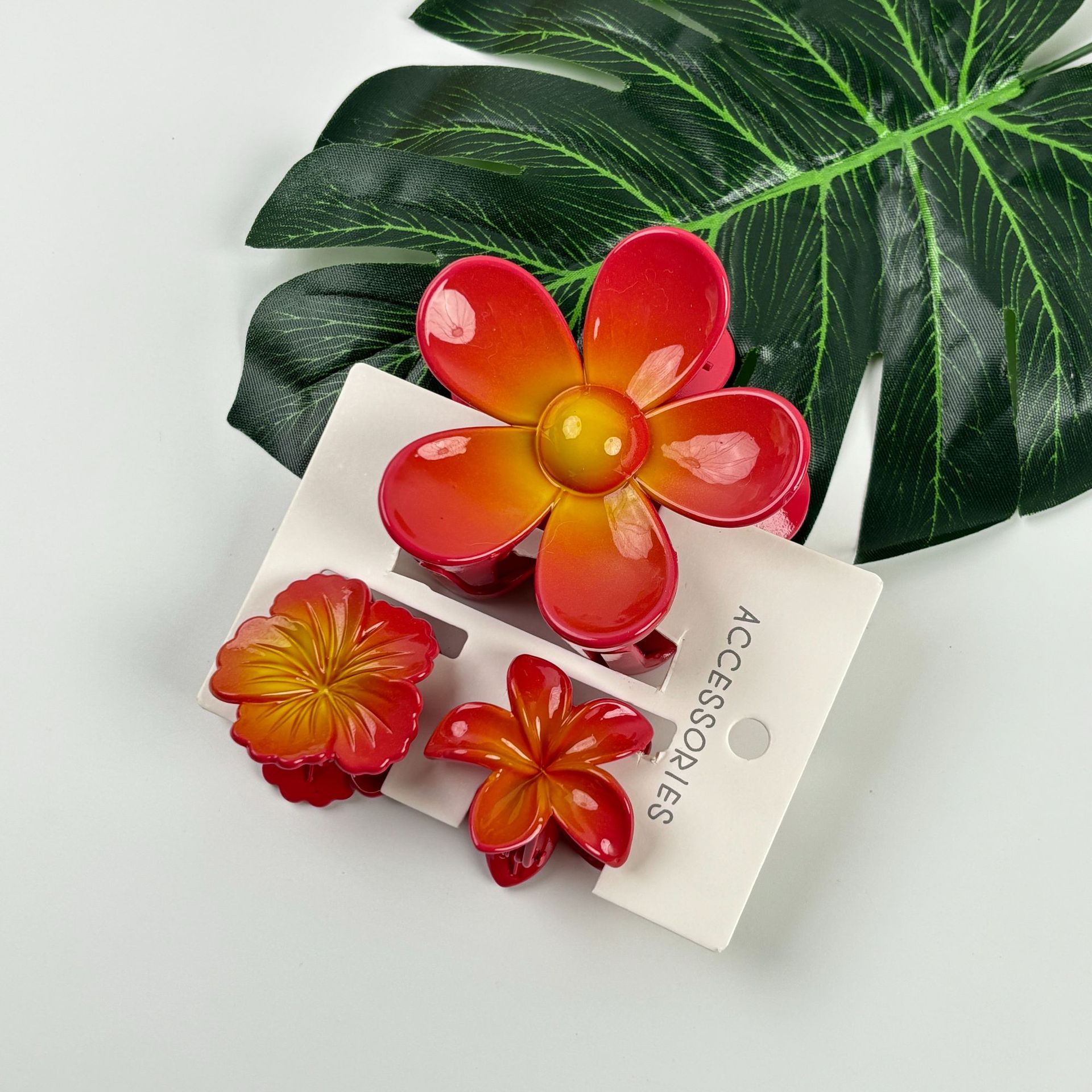 Five-petal flower three-piece set (red)