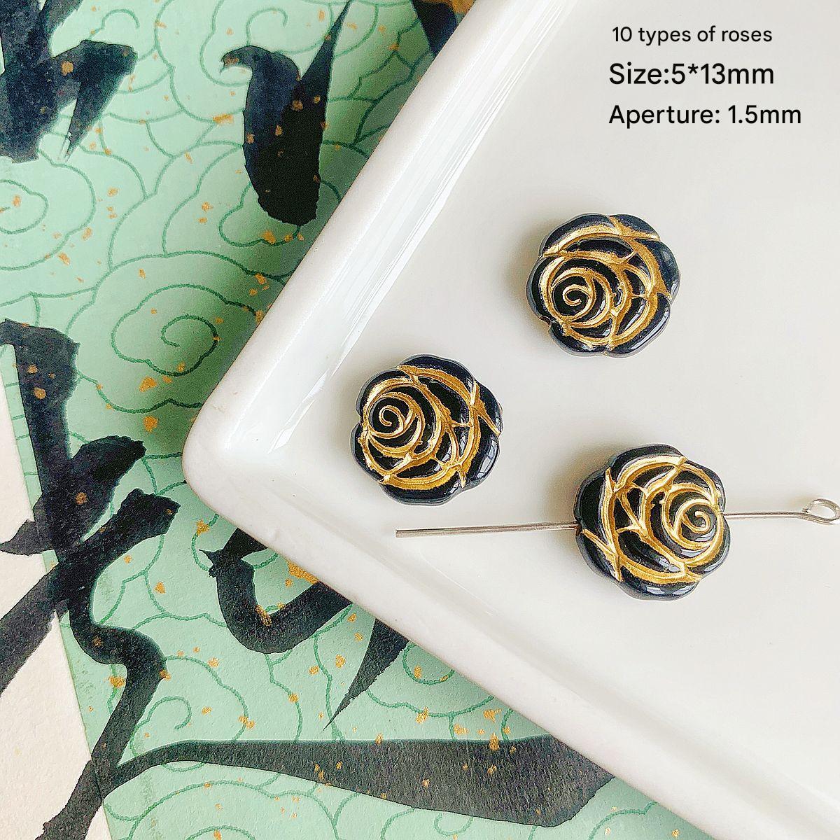 10 Black gold roses (1)