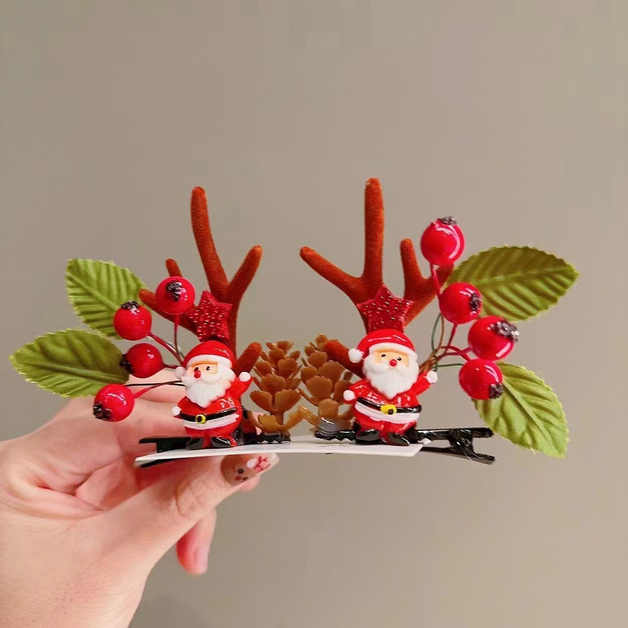 1-11# Santa Claus Red Beads Green Leaves brown Antlers Pair