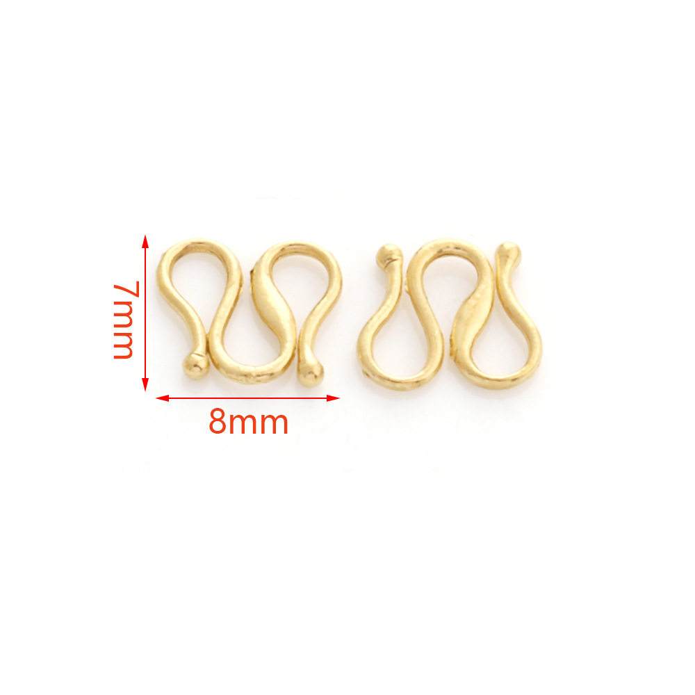 Small m buckle