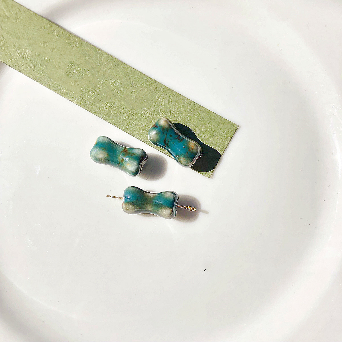 08 blue and green spots (1)