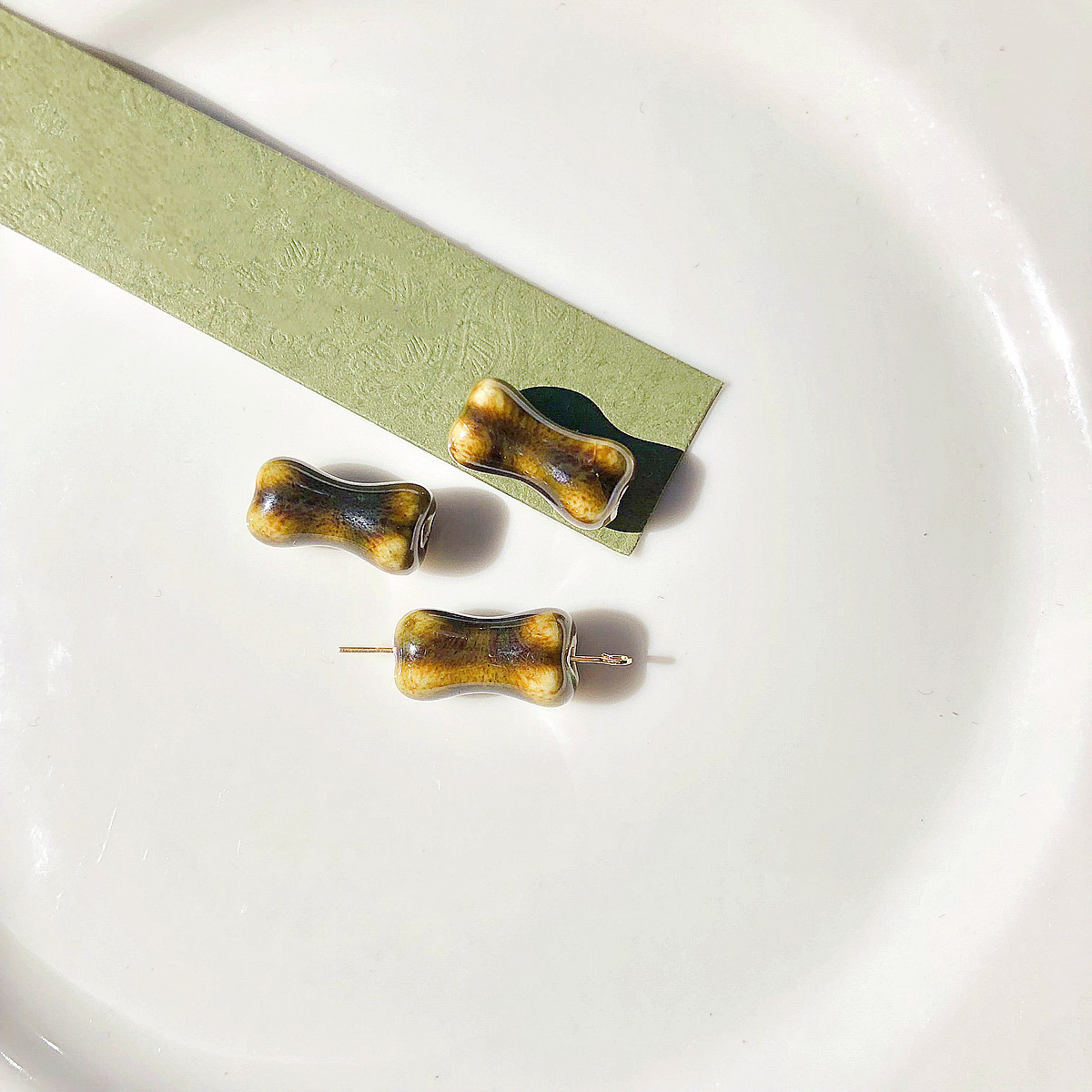 11 yellow green Brown blooming (1)