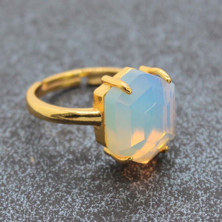 Synthetic opal