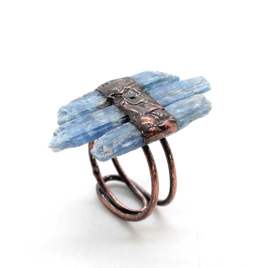 Blue crystal three stones