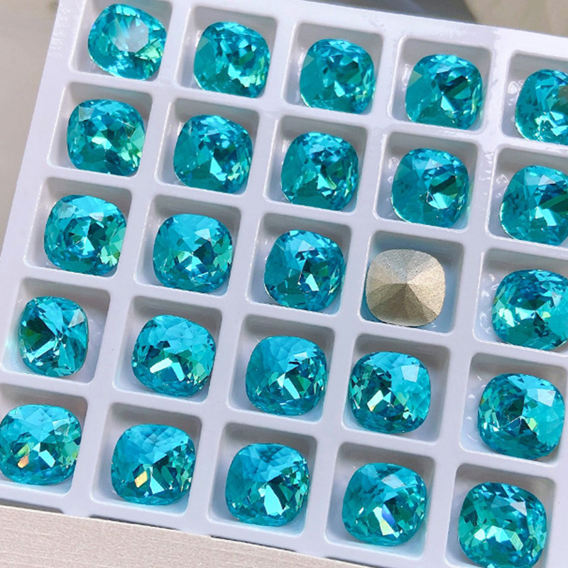 K9-067 Lake Blue]