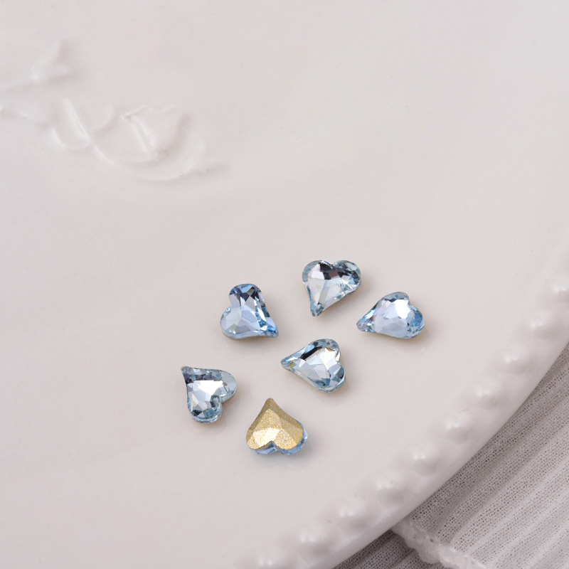 03 light blue [small crooked heart 6*7]]