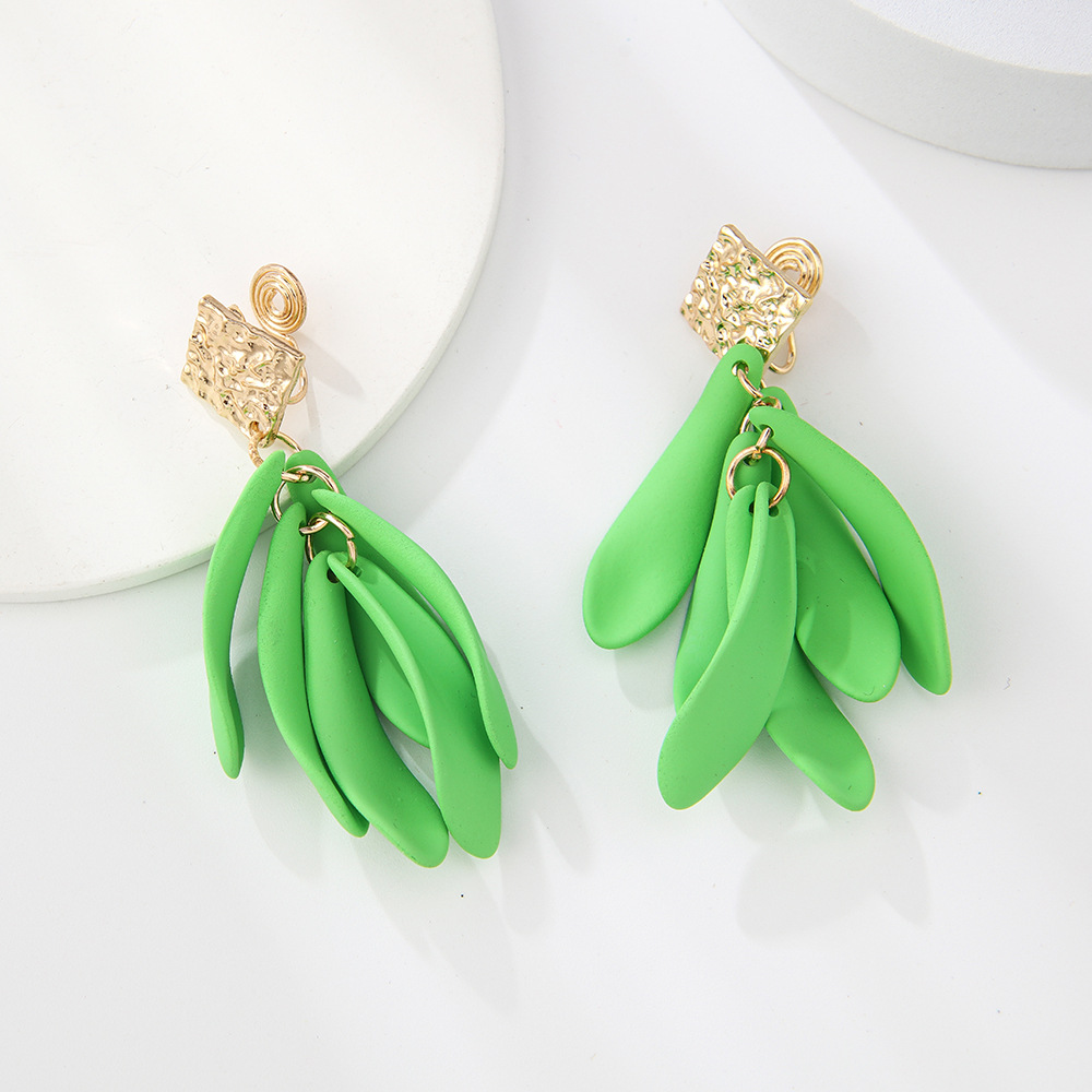 No. 2 mosquito coil ear clip