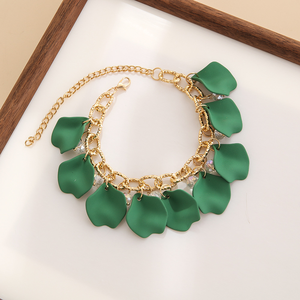Medium green