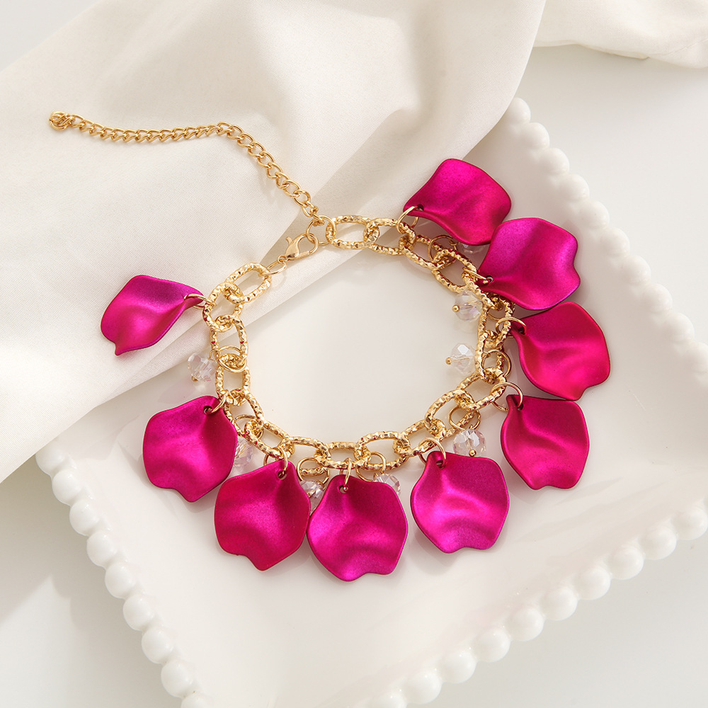Pearlescent rose red