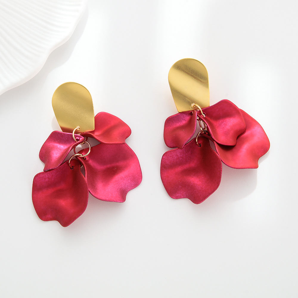 Pearlescent rose red