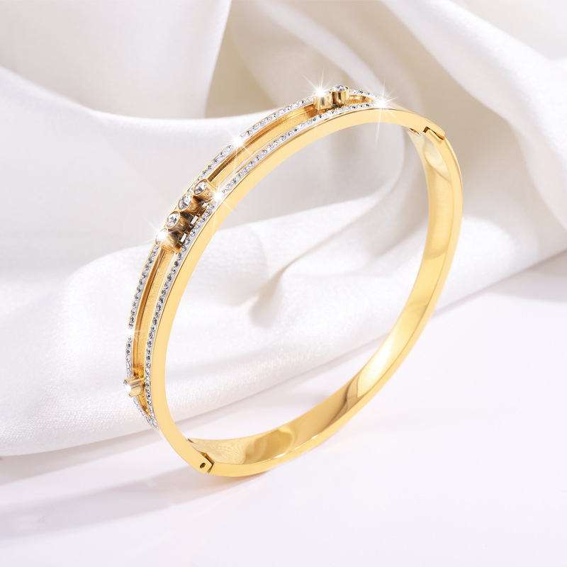 Gold color
