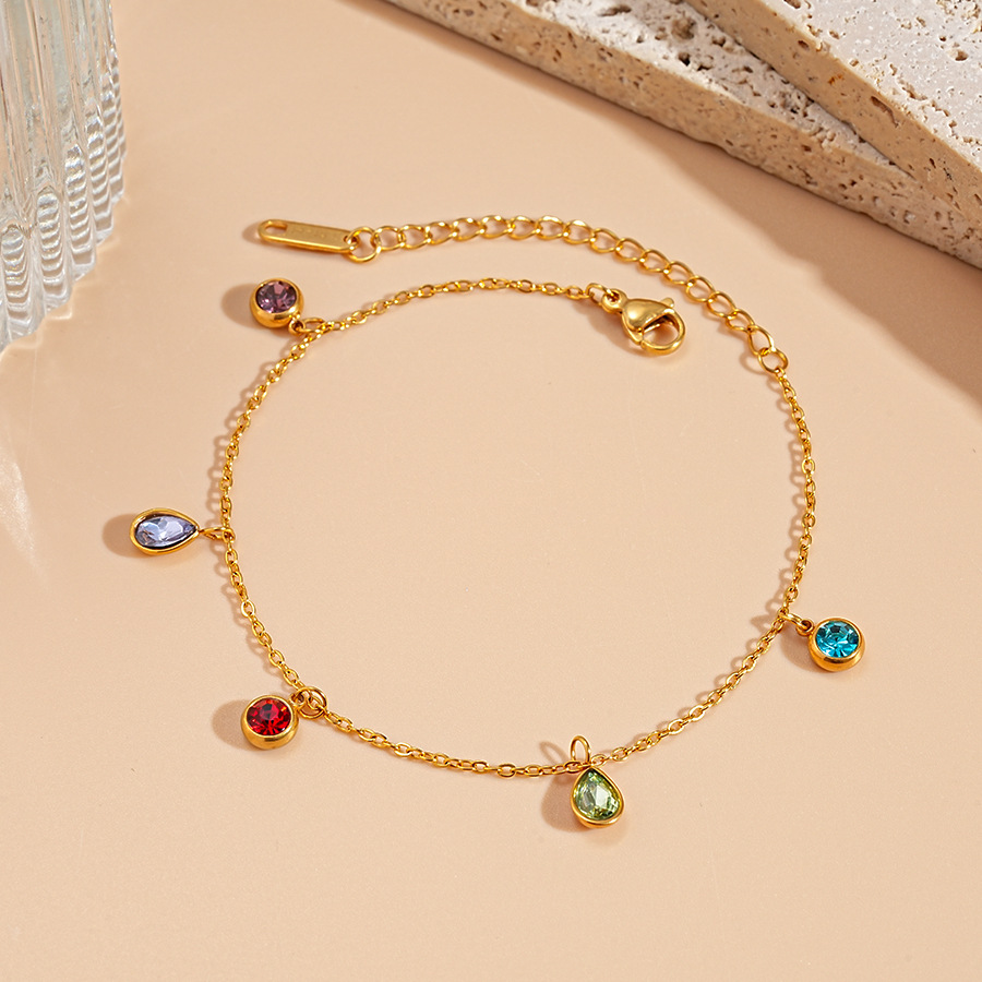 Bracelet-colored water drops