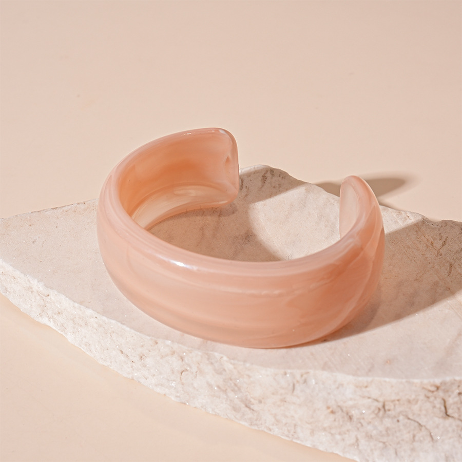 Pink geometric open bracelet