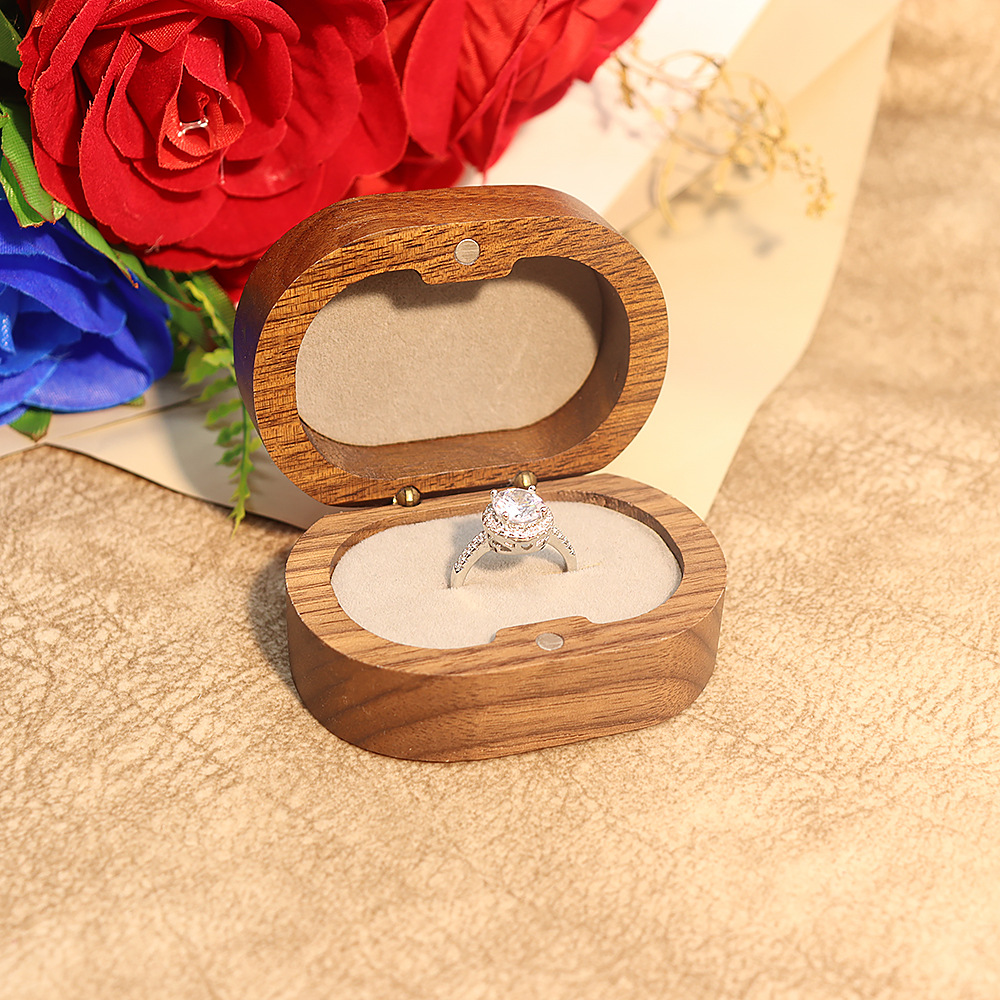 11/single ring box