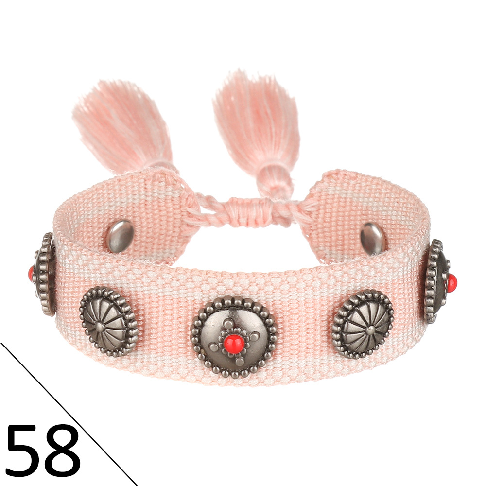 (D word) metal nail bracelet 58