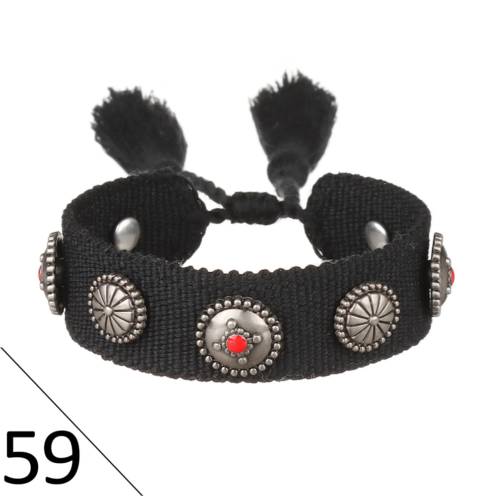 (D word) metal nail bracelet 59