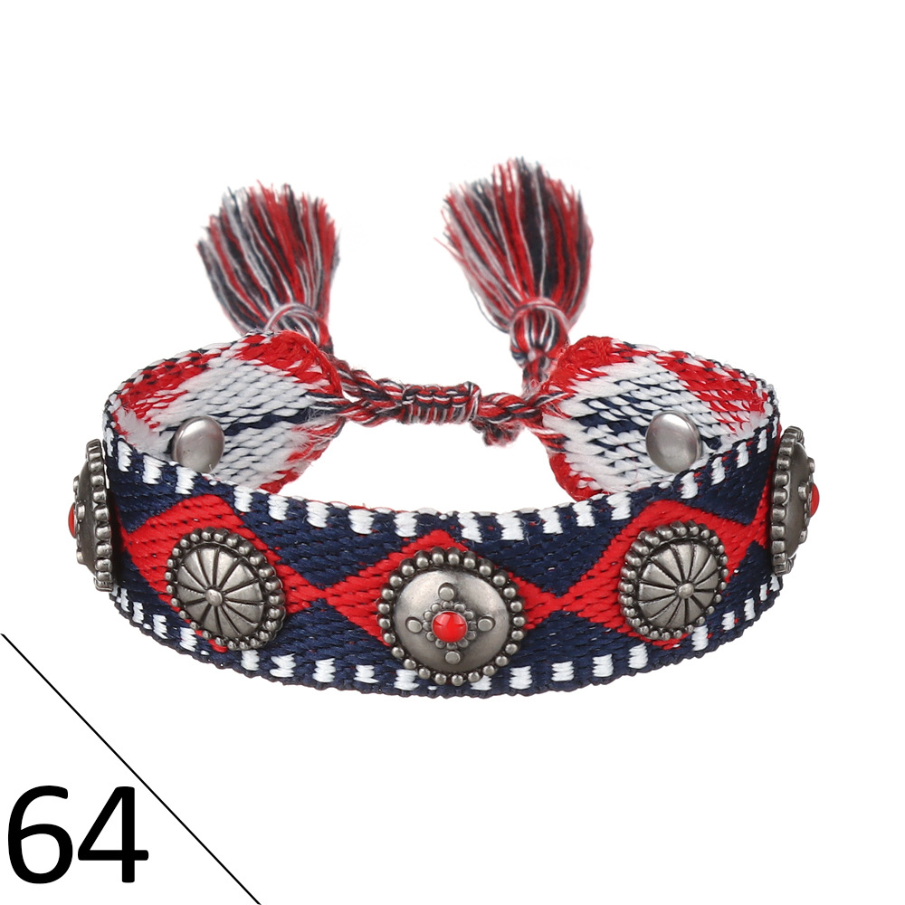 (D word) metal nail bracelet 64