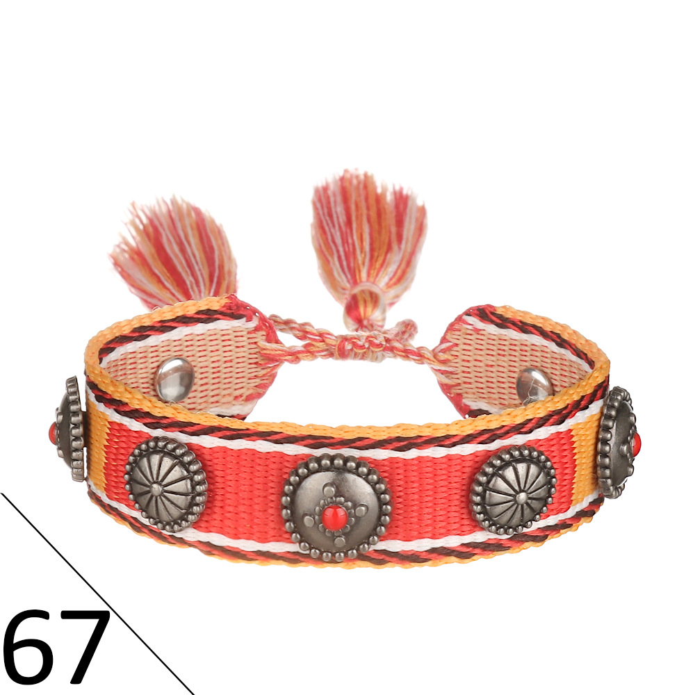 (D word) metal nail bracelet 67