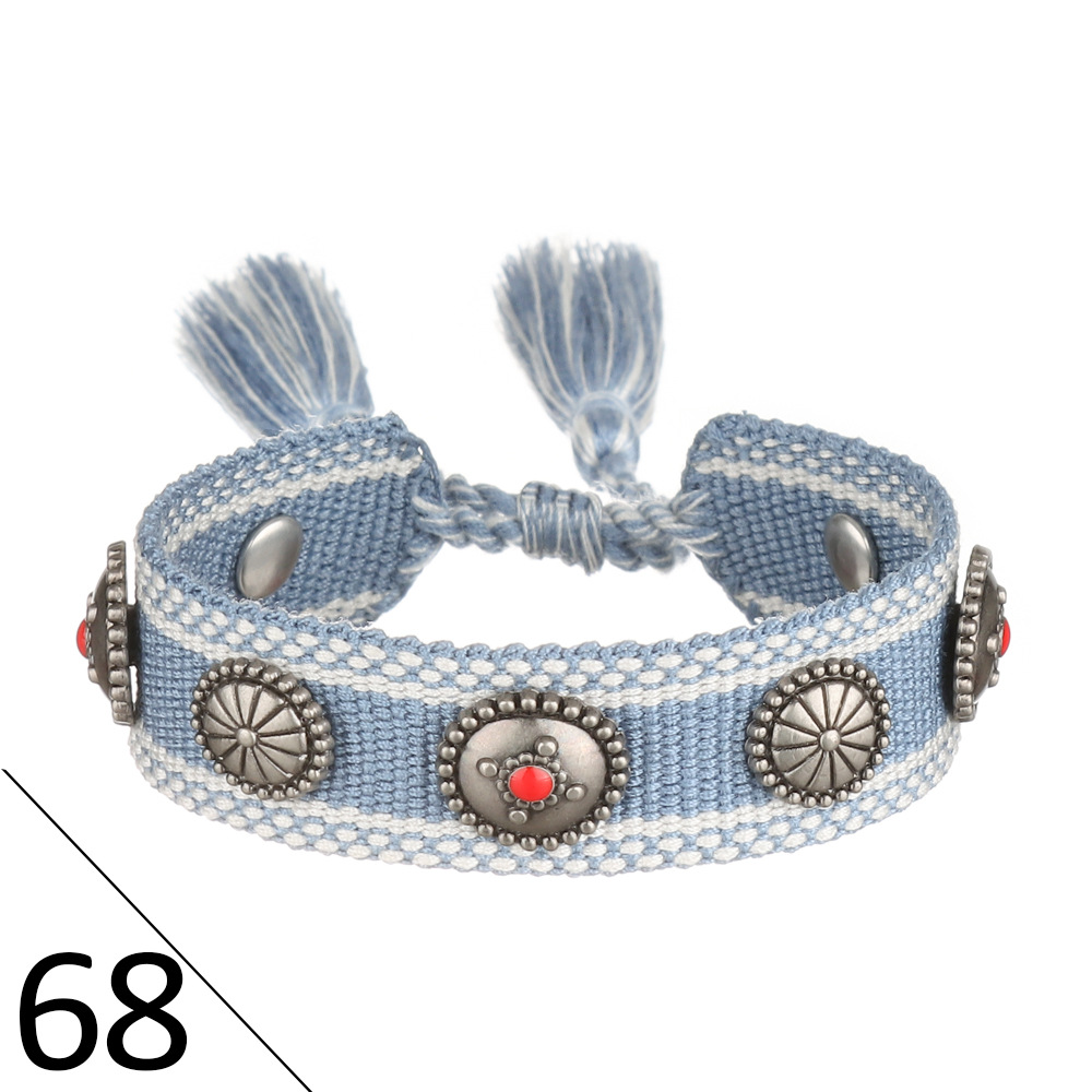 (D word) metal nail bracelet 68