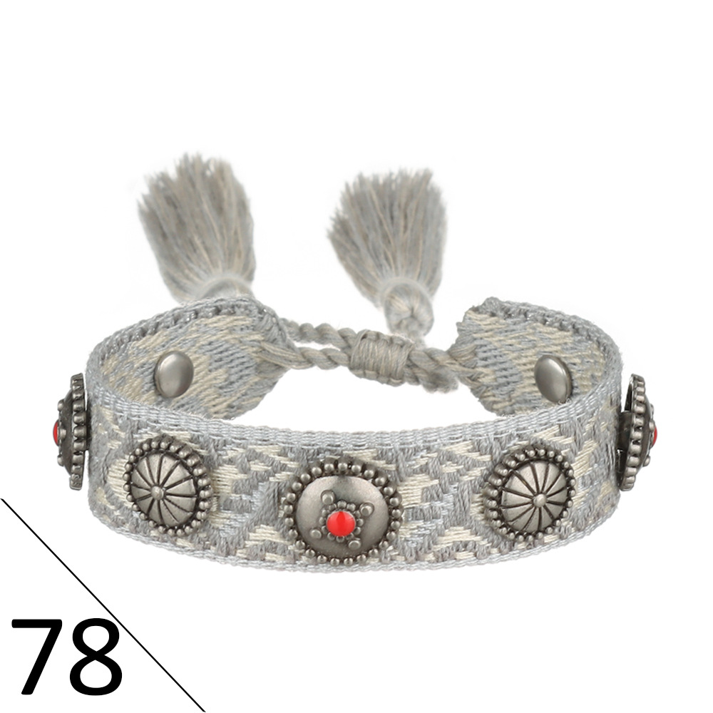 (D word) metal nail bracelet 78