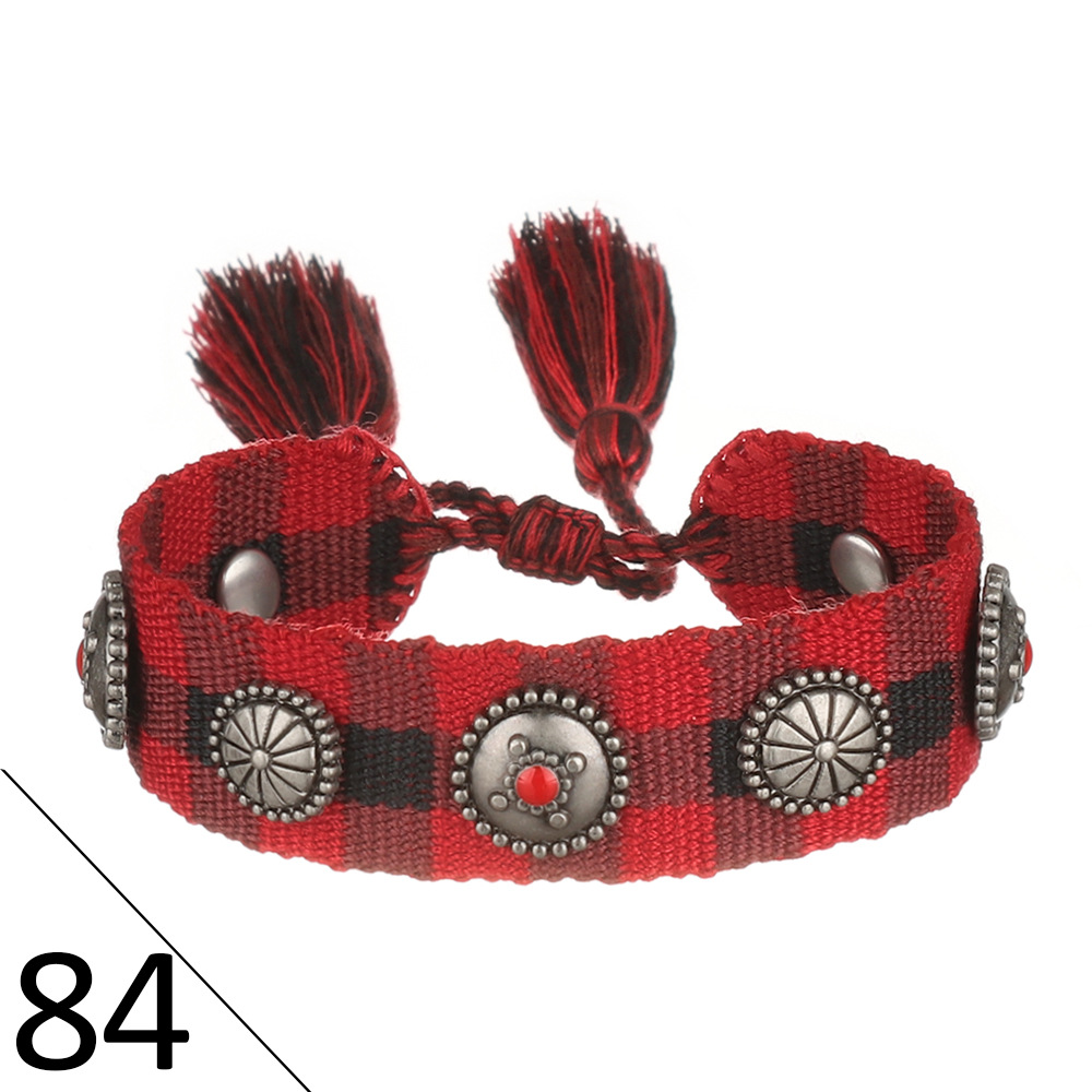 (D word) metal nail bracelet 84