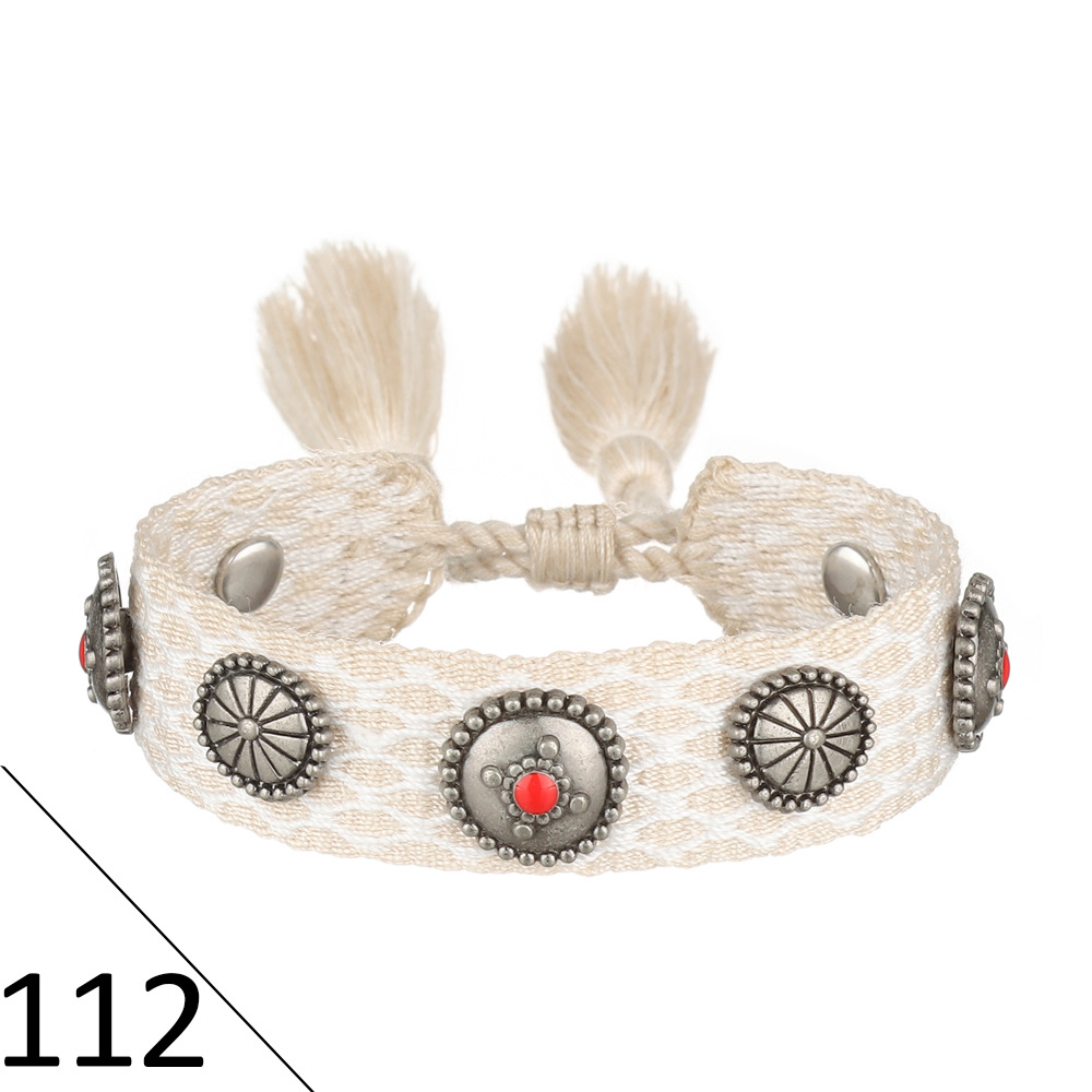 (D word) metal nail bracelet 112