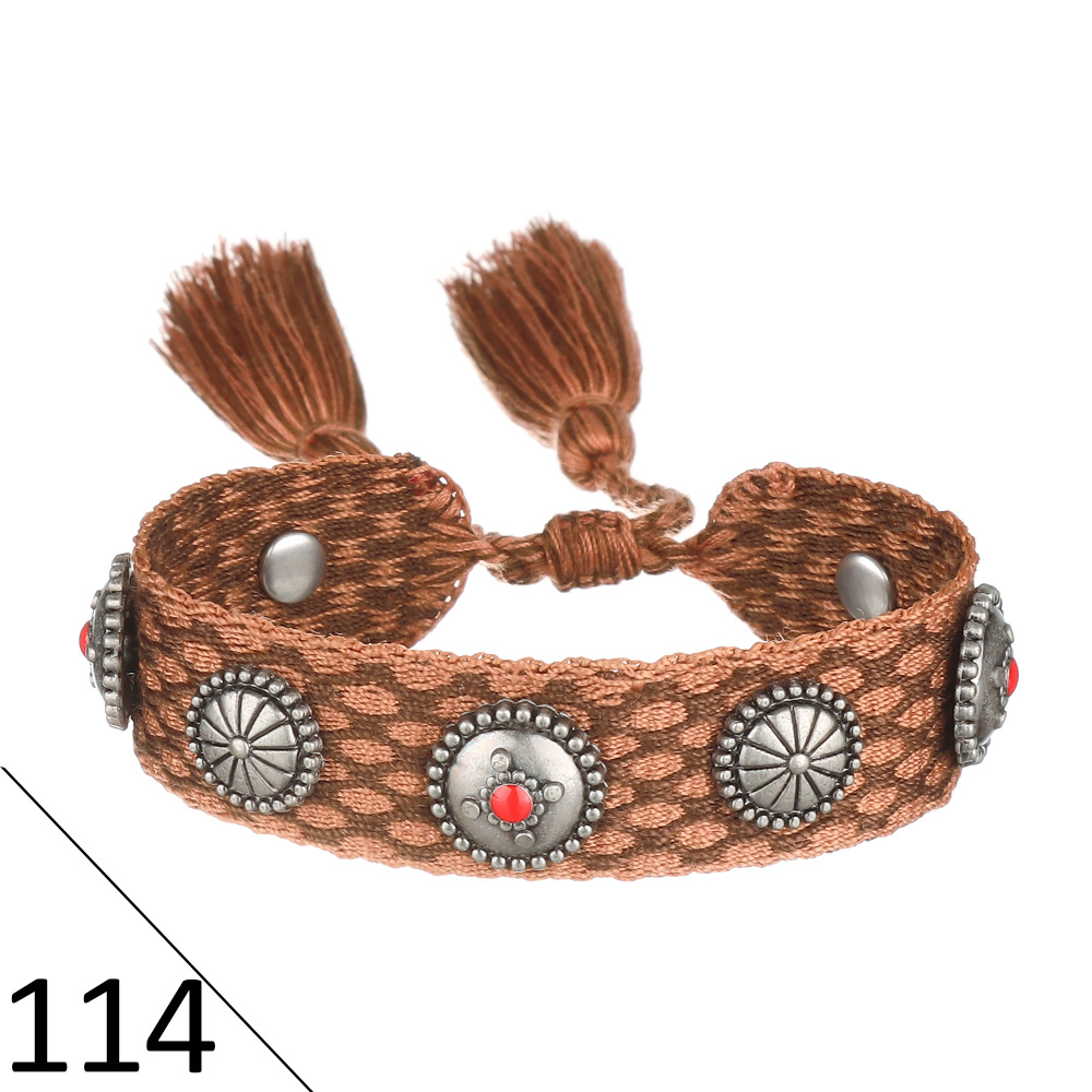 (D word) metal nail bracelet 114