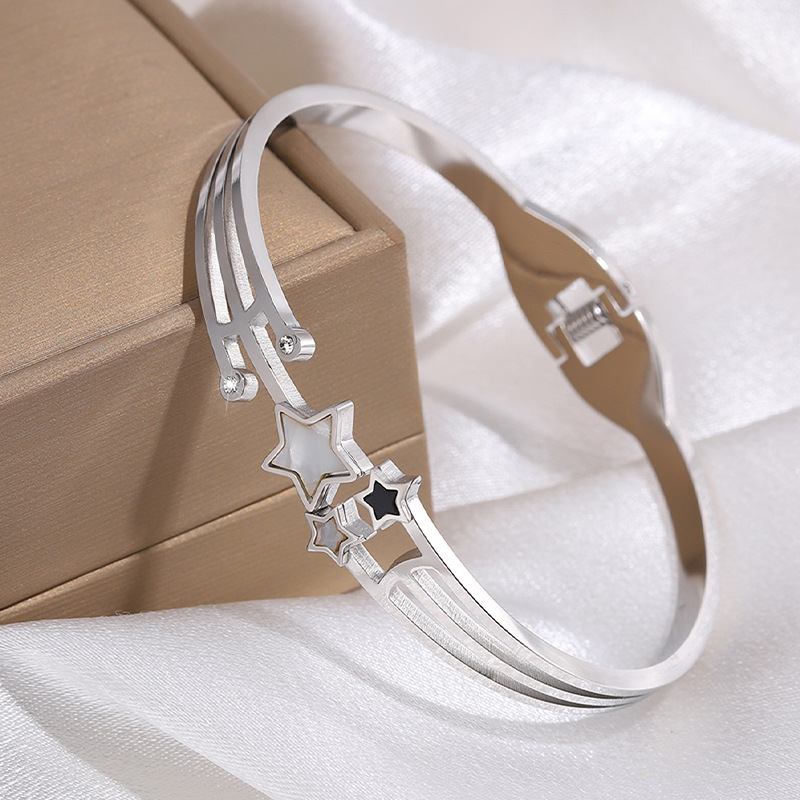 Silver meteor open bracelet