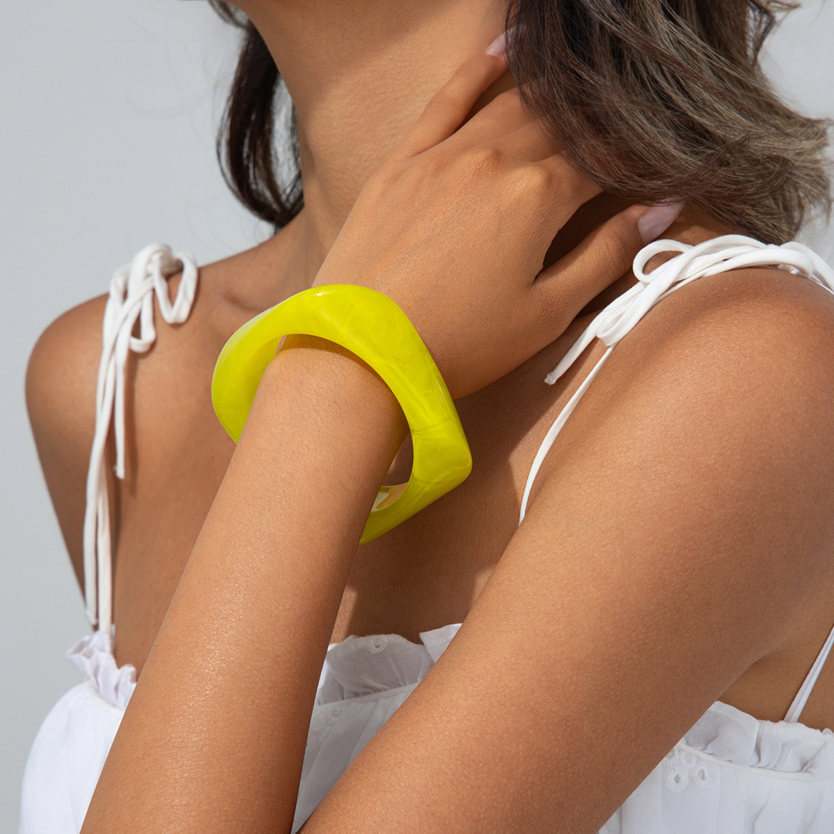 Yellow green 2252