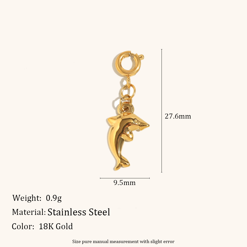 Dolphin pendant-gold