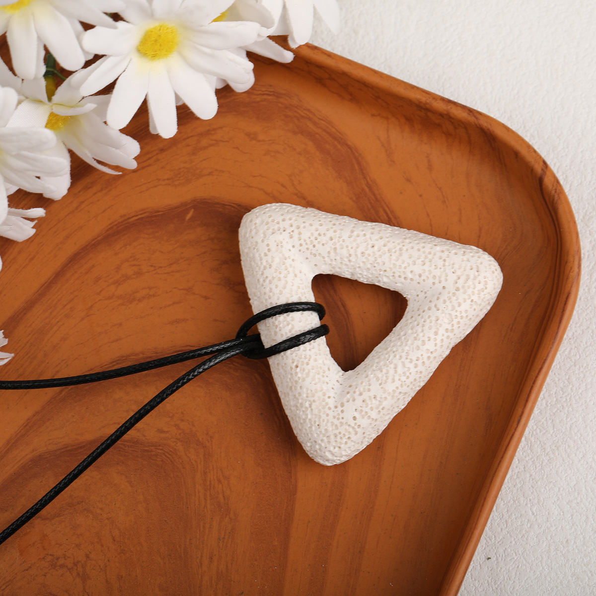 White necklace