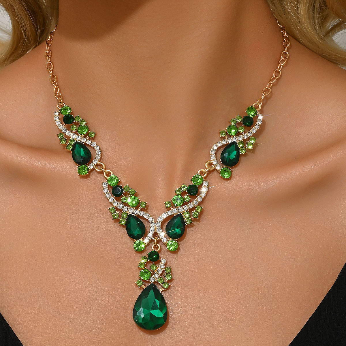 80216606 green