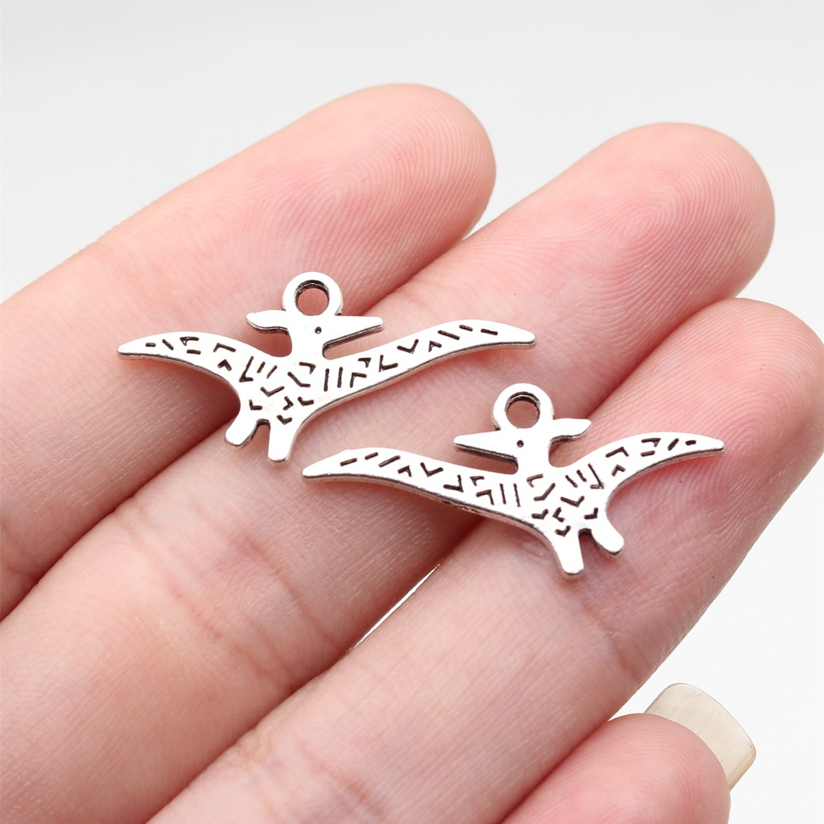Pterosaur_28x14mm_ancient silver_b18246_w28-b35