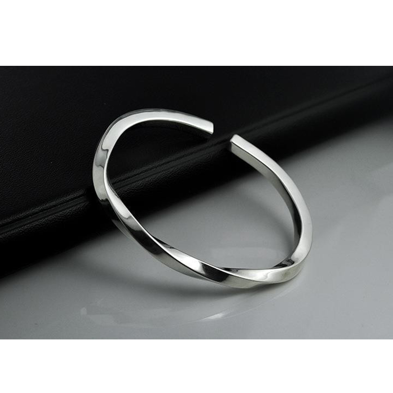 Mobius bright silver