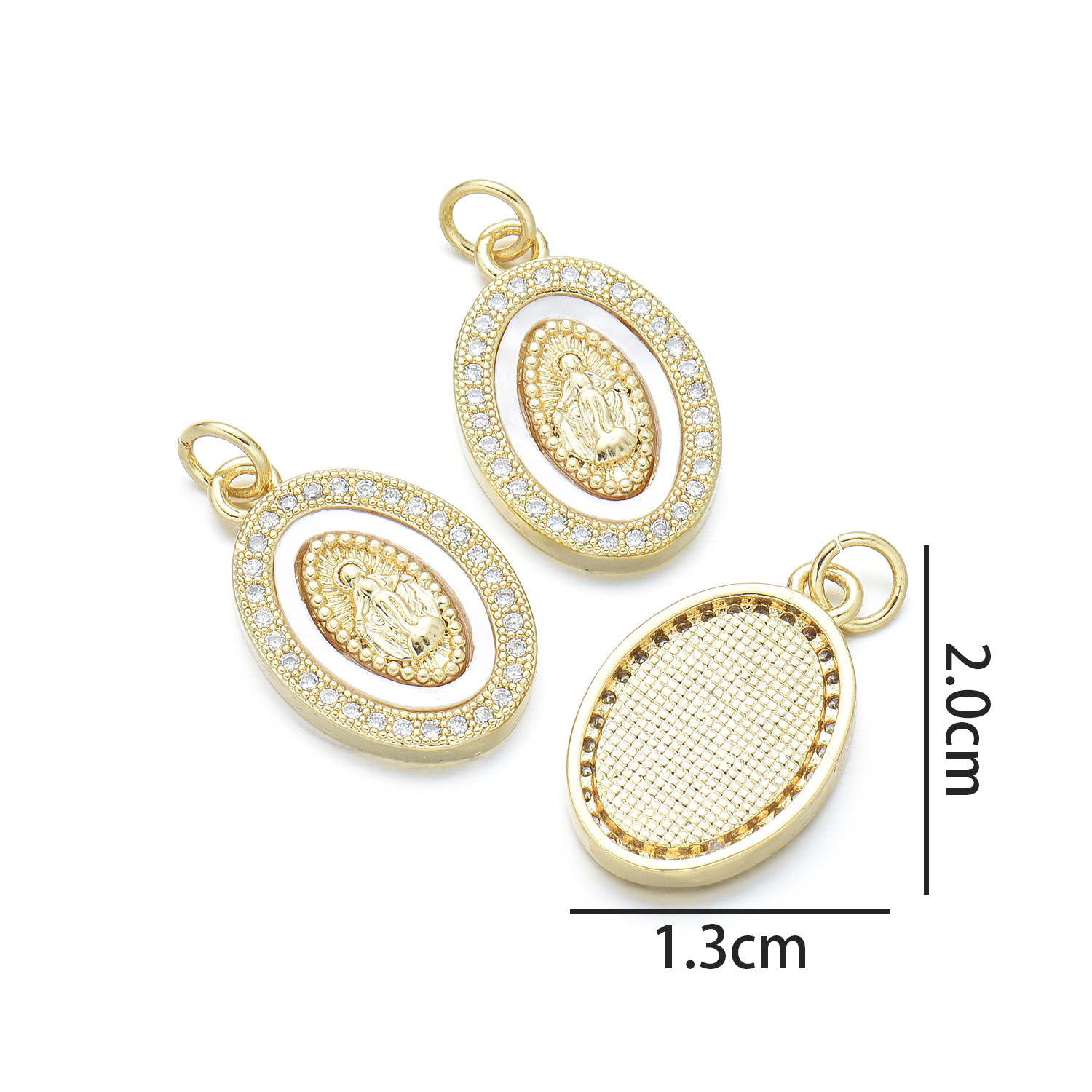 Oval mermaid pendant (natural shell)