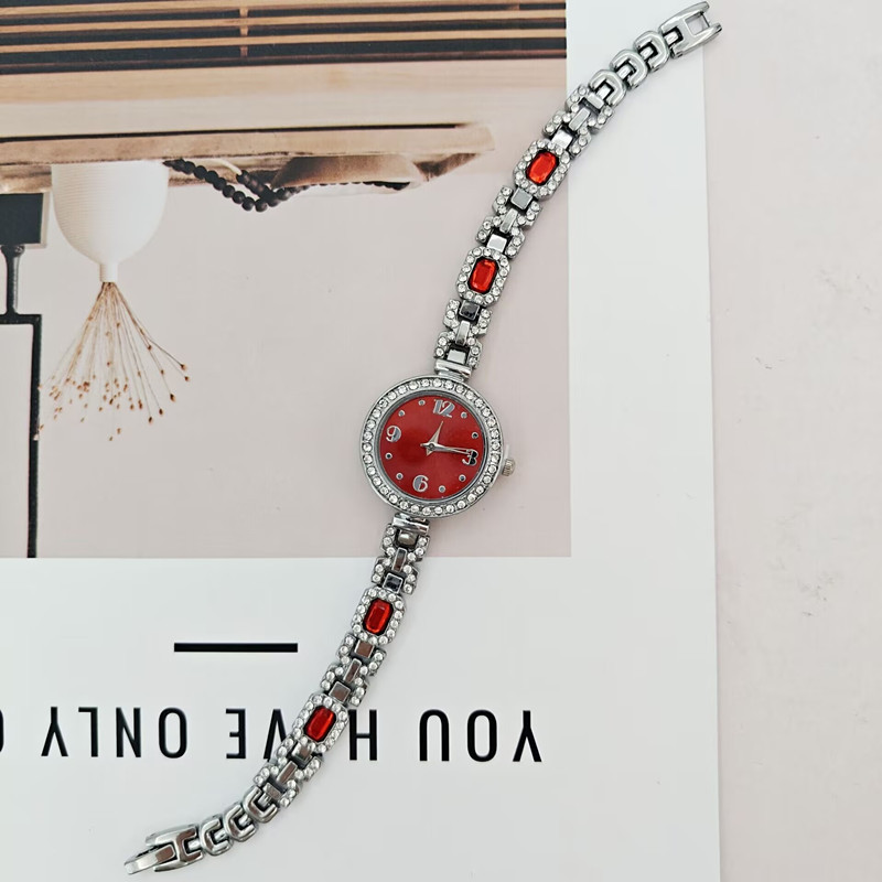 Silver shell red
