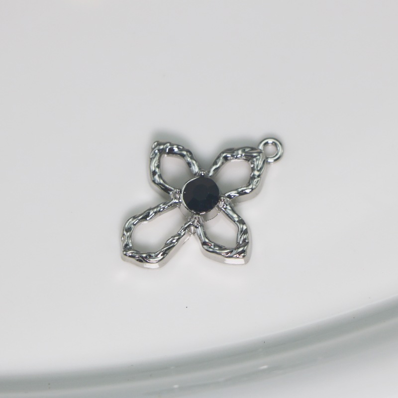 White k black diamond
