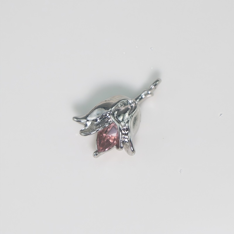 Short pink diamond