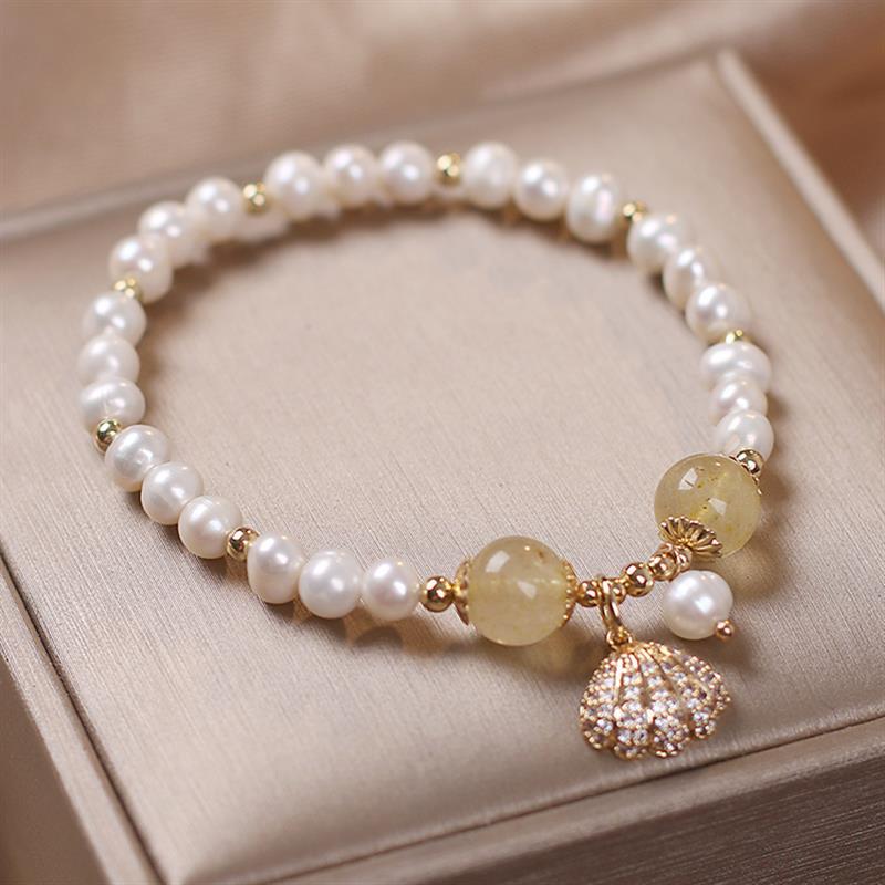Light yellow shell