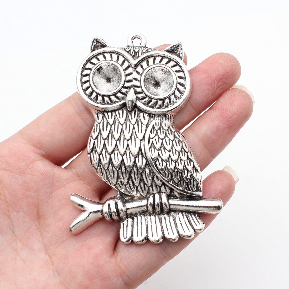 antique silver color