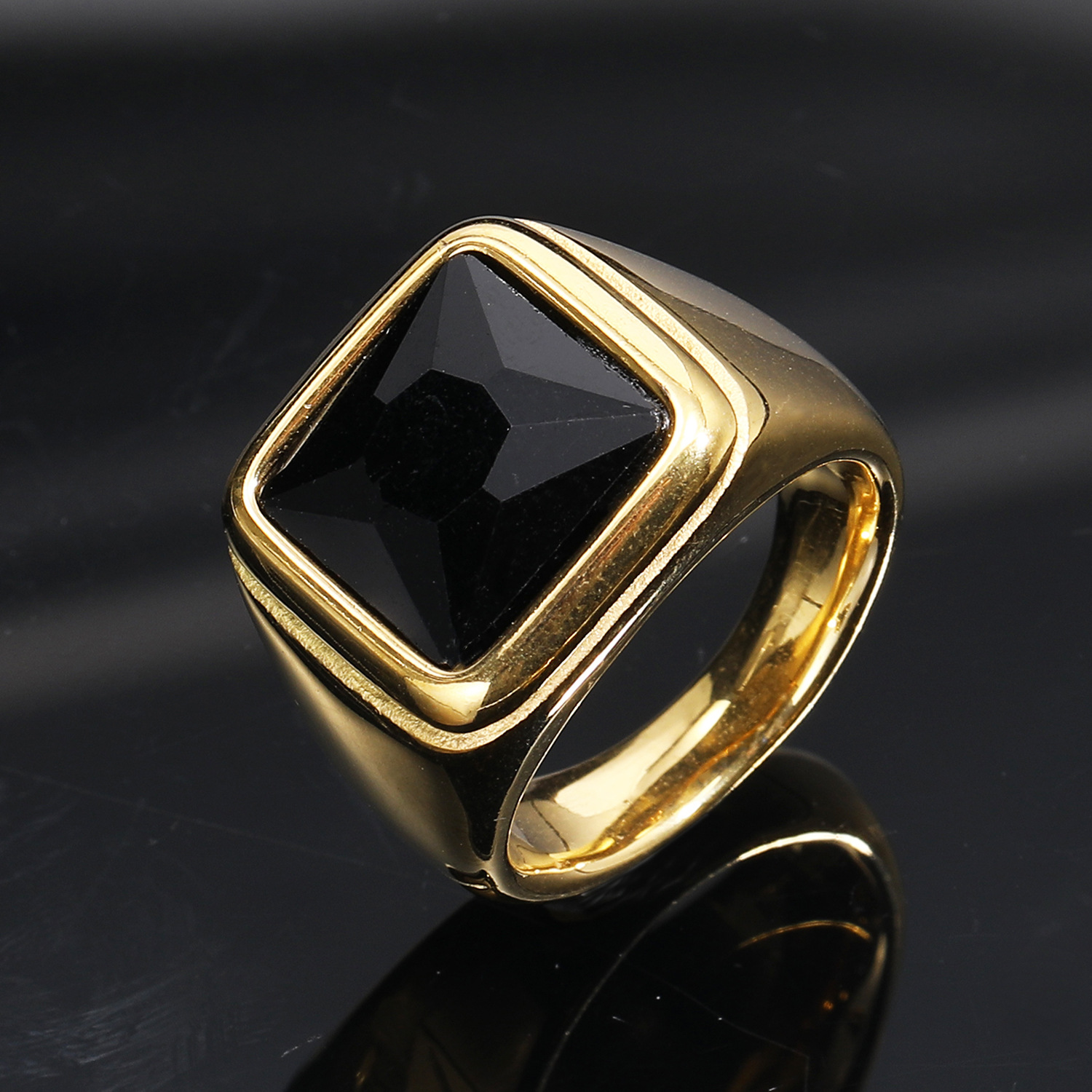 Gold Black gem