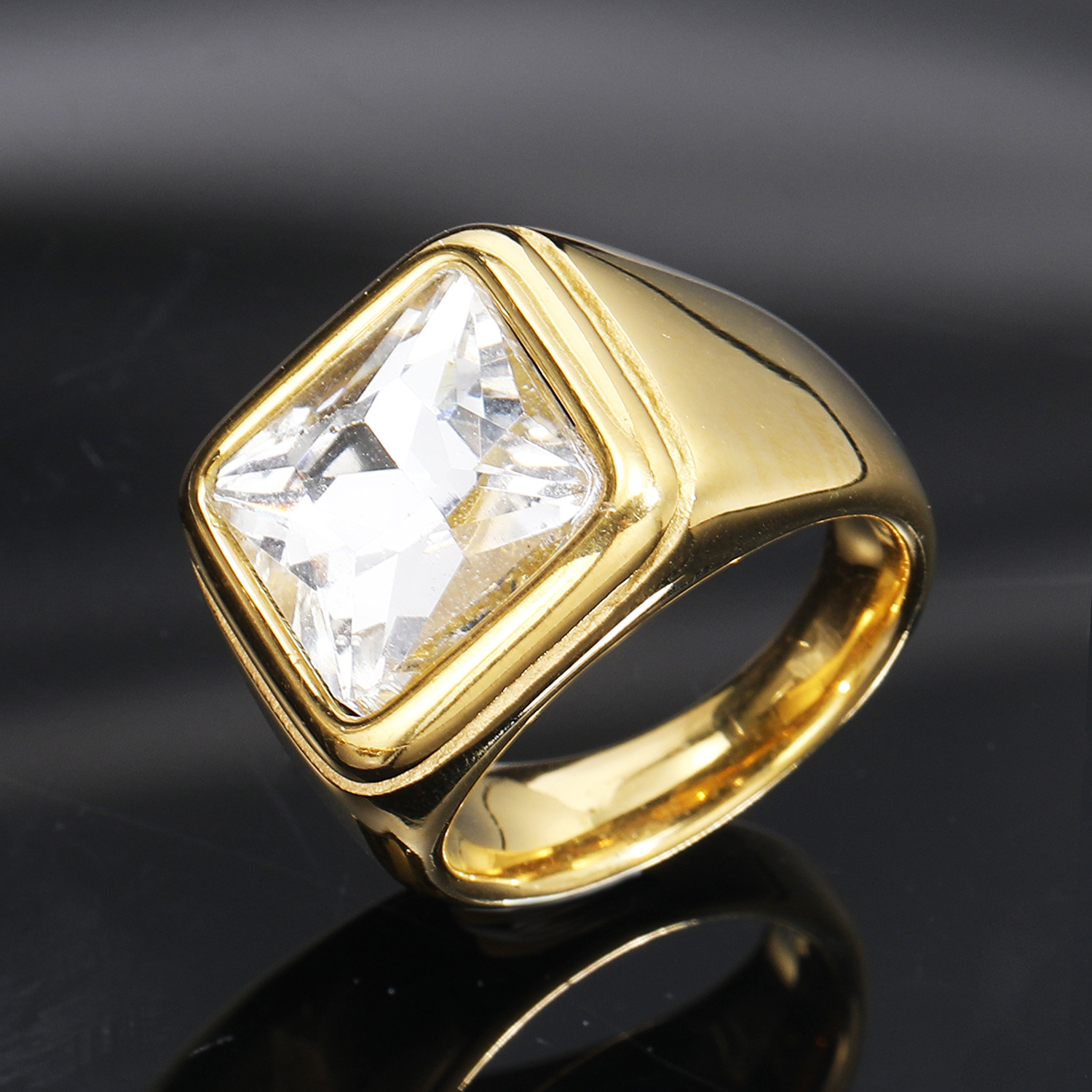 Gold white gem