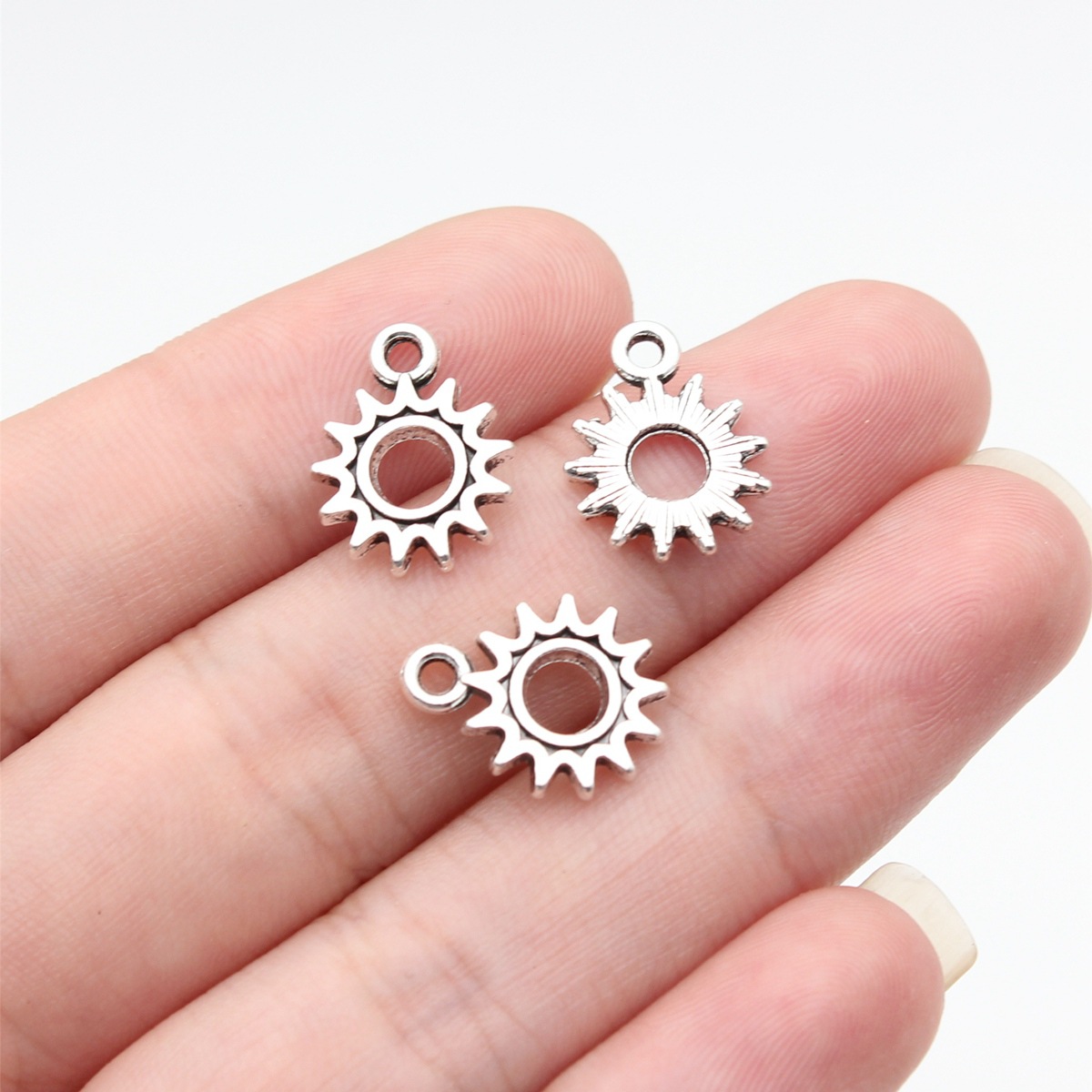 couleur argent antique