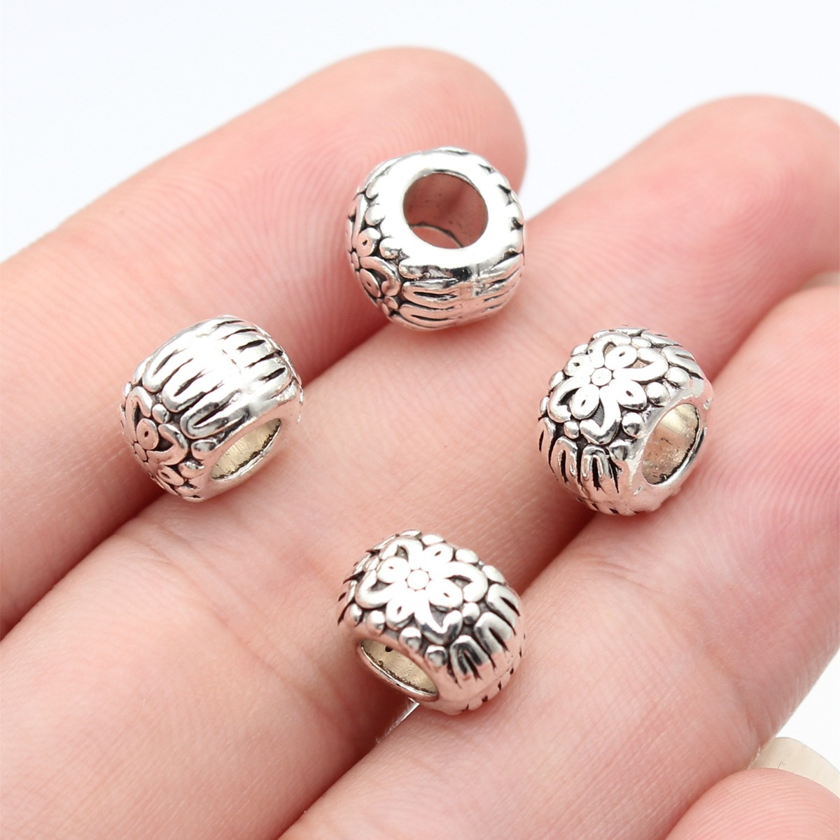 color de plata antigua