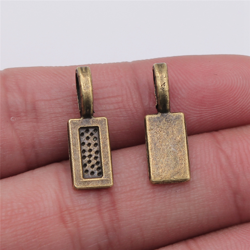 antique bronze color