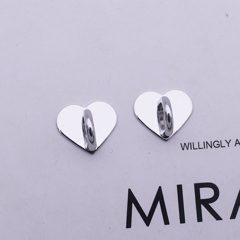 Small heart-shaped silver -2CM